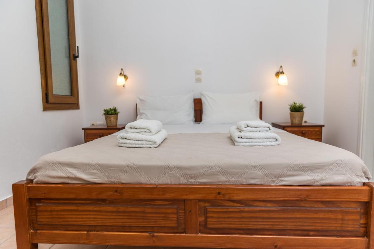 Aqua Naxos Apartments & Suites Agios Prokopios  Luaran gambar