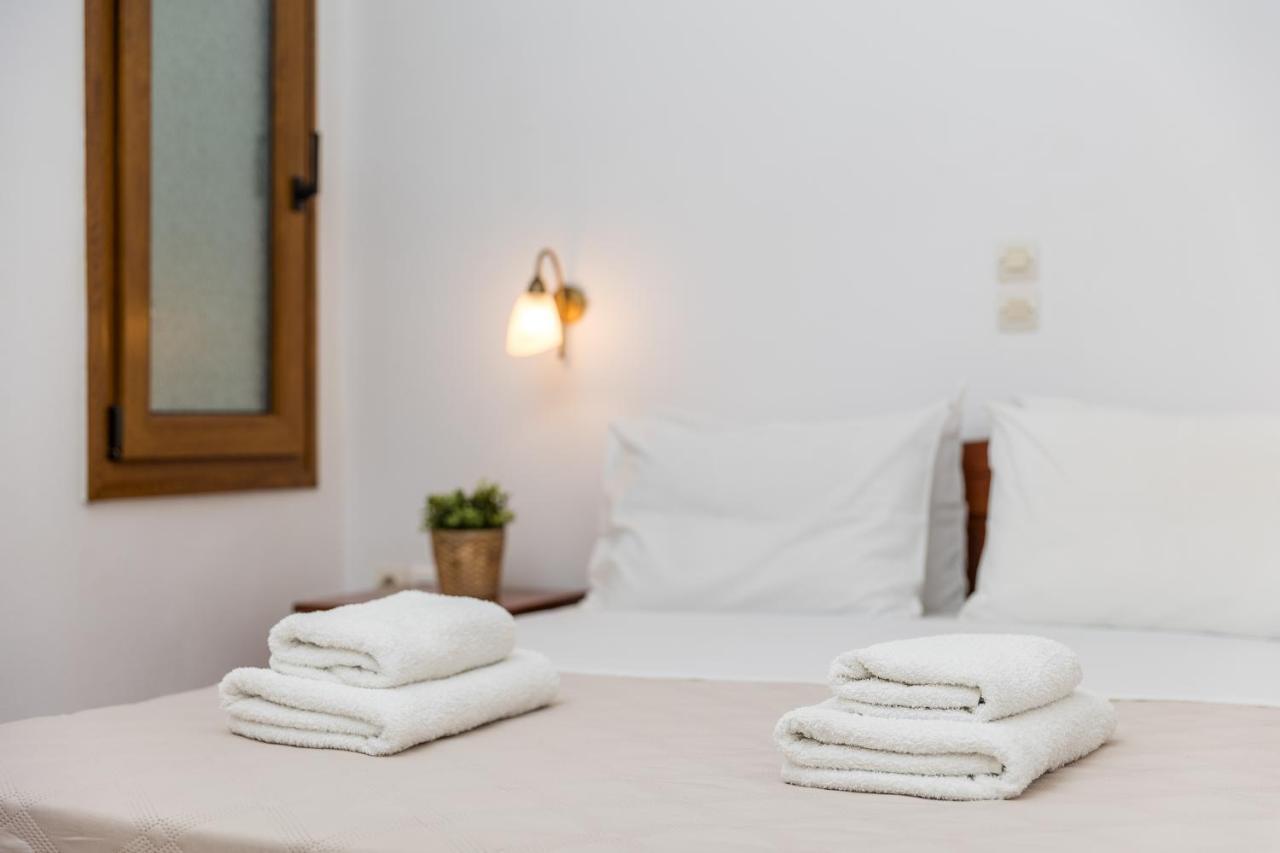 Aqua Naxos Apartments & Suites Agios Prokopios  Luaran gambar